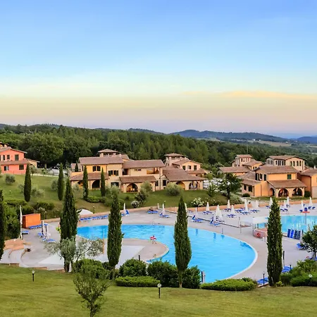 Pian Dei Mucini Il Borgo Resort 3*